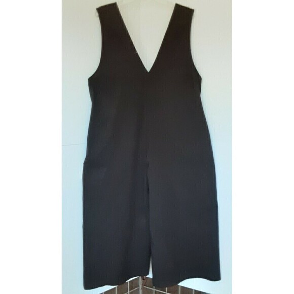Misslook Women's Size 4X Black Cropped Jumpsuit w/Deep V Front and Back - Picture 2 of 7